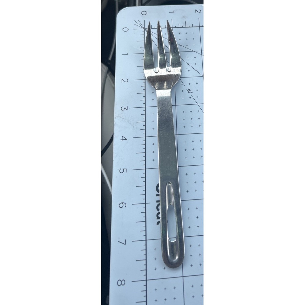 CAMBRIDGE STAINLESS STEEL KOREA MODERNA PATTERN PIERCED HANDLE PLACE FORK 🍽